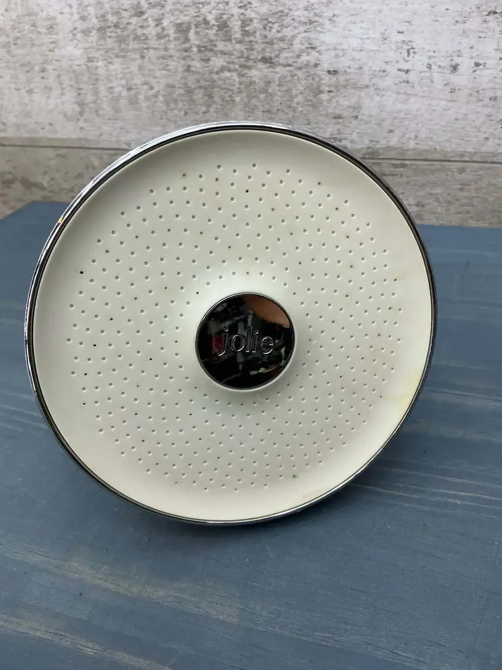 Jolie filtered showerhead